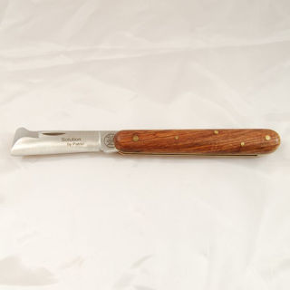 Solution di Patrizi clasp reed knife with cherry handle